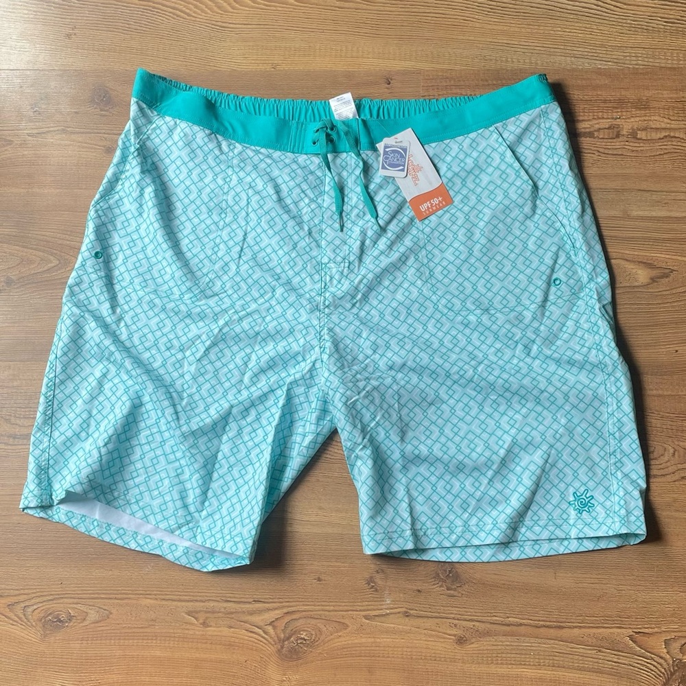 NWT UV Skinz swim trunks, white with turquoise, SPF 50, size 3XL
